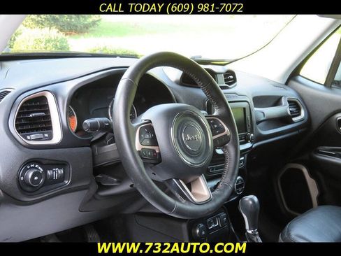 Used 2015 Jeep Renegade Limited w/ Trailer Tow Group image 23
