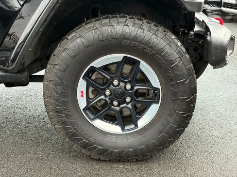 Used 2022 Jeep Wrangler Unlimited Rubicon w/ LED Lighting Group image 56