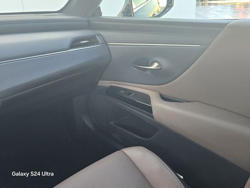 Used 2023 Lexus ES 350 w/ Premium Package image 18