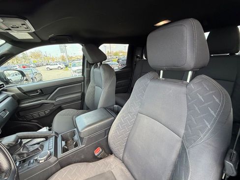 Used 2024 Toyota Tacoma SR image 14