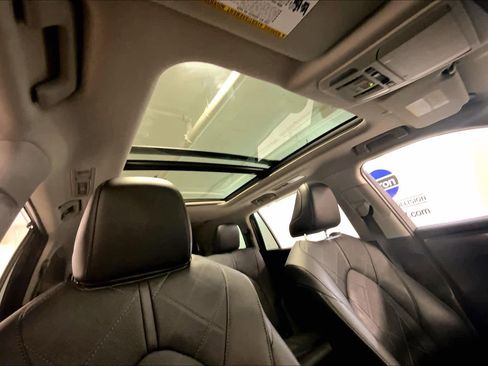 Used 2020 Toyota Highlander Platinum image 13
