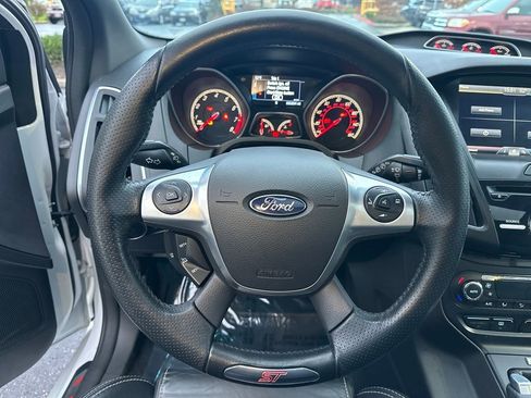 Used 2014 Ford Focus ST w/ Equipment Group 202A image 18