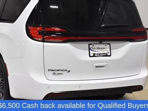 New 2026 Chrysler Pacifica Select w/ S Appearance Package FWD image 36