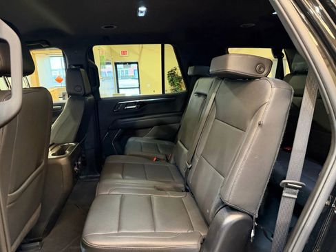 Used 2025 Chevrolet Tahoe Z71 image 17