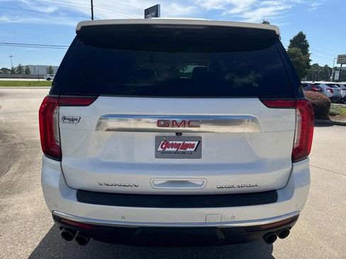Used 2022 GMC Yukon XL Denali image 6