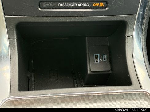 Used 2024 Ford Edge Titanium image 15