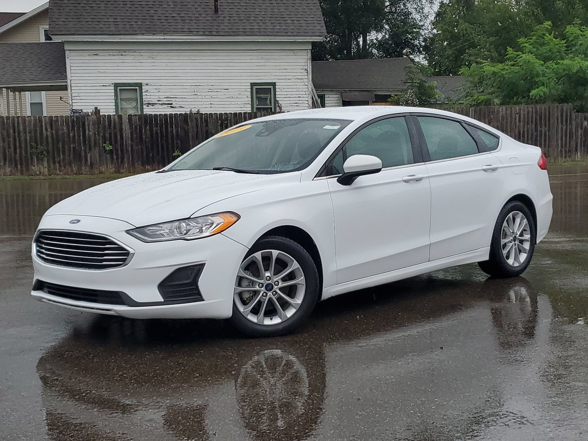 Used 2019 Ford Fusion SE FWD image 30