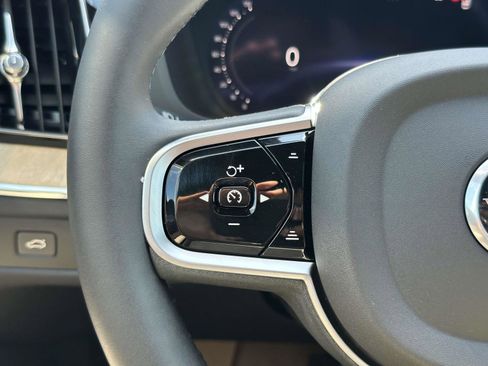 New 2026 Volvo XC60 B5 Core w/ Climate Package image 8
