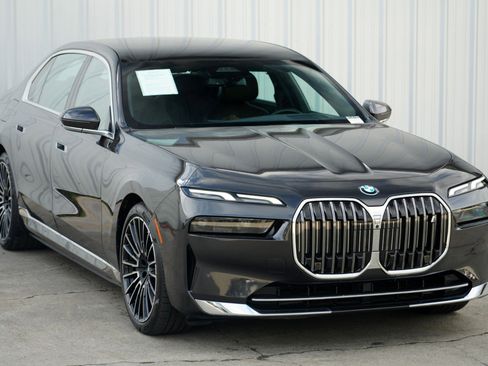 Used 2024 BMW i7 eDrive50 w/ M Sport Package image 63