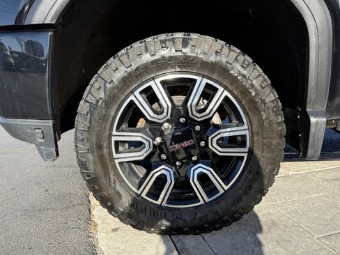 Used 2021 GMC Sierra 2500 AT4 w/ AT4 Preferred Package image 34
