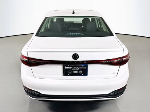 New 2026 Volkswagen Jetta SE FWD image 6