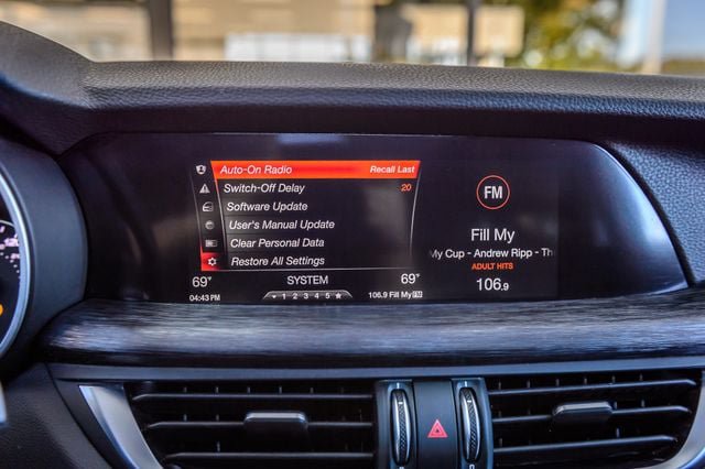 Used 2019 Alfa Romeo Stelvio AWD w/ Nero Edizione image 22