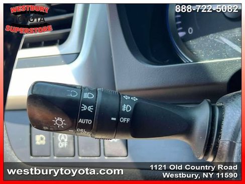 Used 2017 Toyota Highlander XLE AWD/4WD image 28
