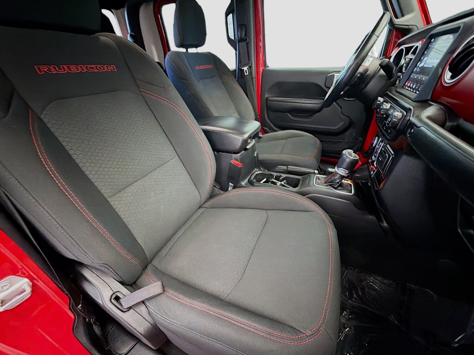 Used 2021 Jeep Gladiator Rubicon AWD/4WD image 14