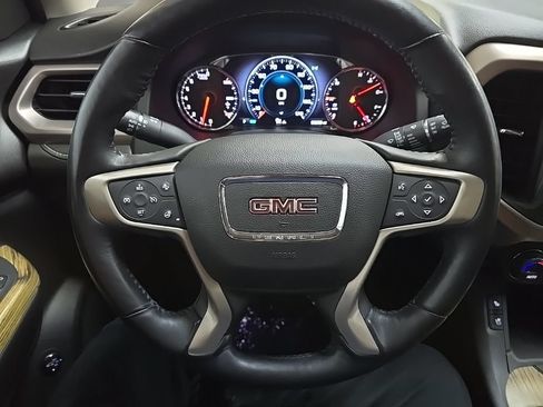 Used 2017 GMC Acadia Denali w/ Technology Package AWD/4WD image 19
