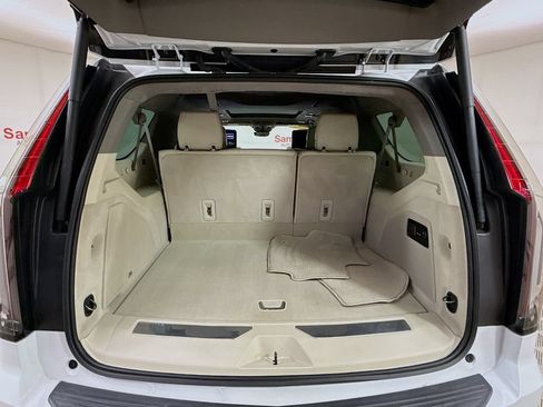 Used 2022 Cadillac Escalade ESV Sport Platinum w/ Heavy-Duty Trailer Package AWD/4WD image 32