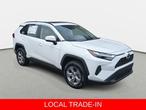 Used 2023 Toyota RAV4 XLE w/ Convenience Package FWD image 3