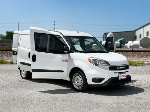 Used 2022 RAM ProMaster City Tradesman FWD image 4