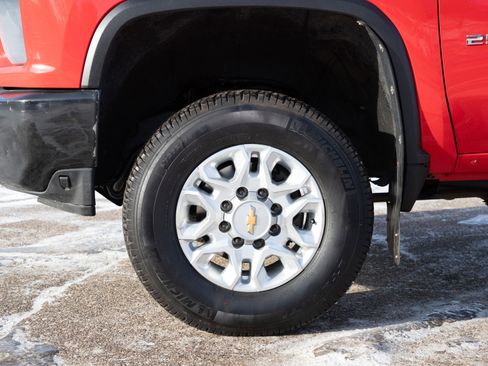 Used 2021 Chevrolet Silverado 2500 LT w/ Convenience Package image 29