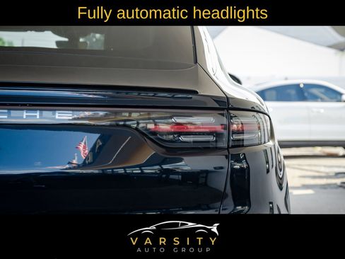 Used 2022 Porsche Cayenne Coupe w/ Premium Package image 39