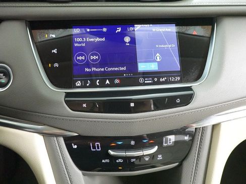 Used 2021 Cadillac XT5 Premium Luxury AWD/4WD image 16