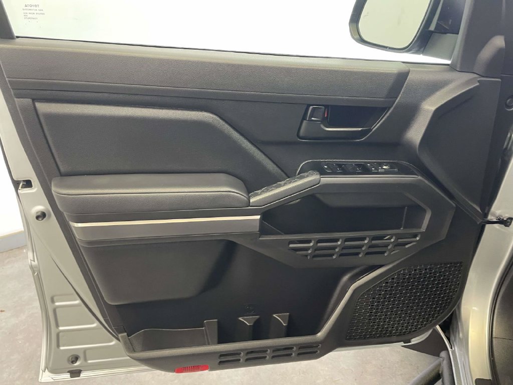 Used 2025 Toyota Tacoma SR5 RWD image 14