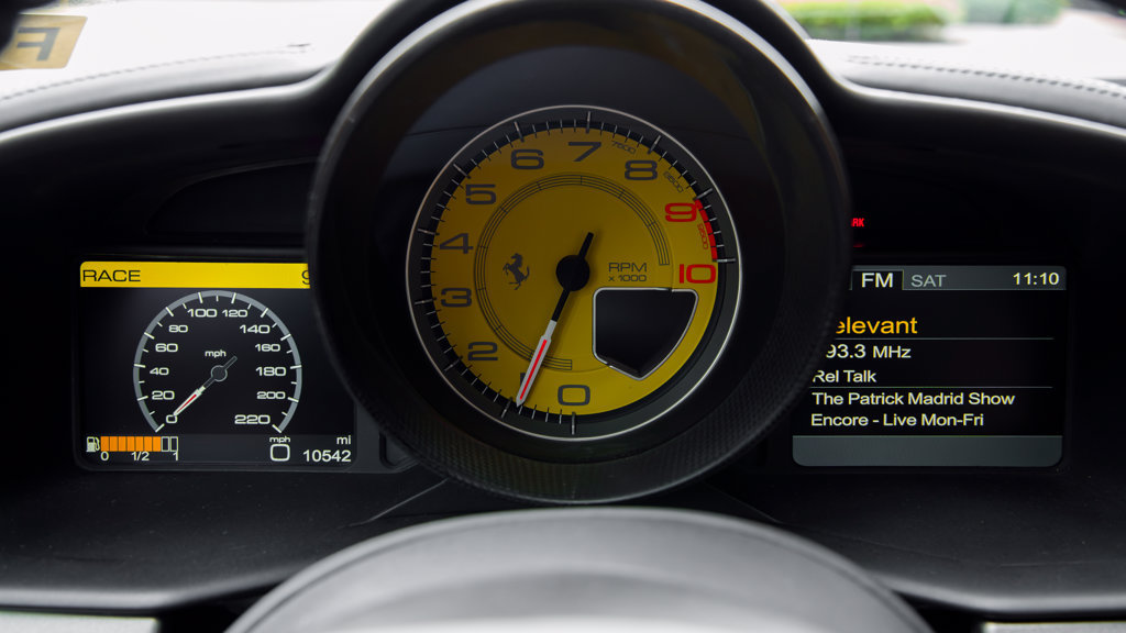Certified 2013 Ferrari 458 Italia Coupe RWD image 17