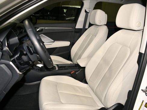 Used 2021 Audi Q3 2.0T Premium Plus w/ Premium Plus Package image 7