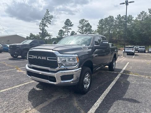 Used 2023 RAM 2500 Tradesman AWD/4WD image 3