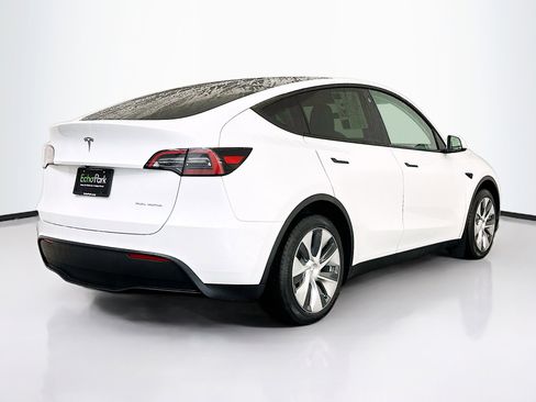 Used 2023 Tesla Model Y Long Range AWD/4WD image 9