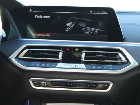 Used 2022 BMW X5 sDrive40i w/ Premium Package image 40