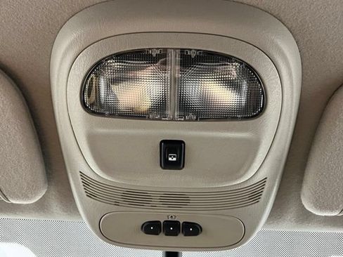 Used 2008 Chevrolet TrailBlazer SS w/ Sun And 6-Disc Cd Package AWD/4WD image 18