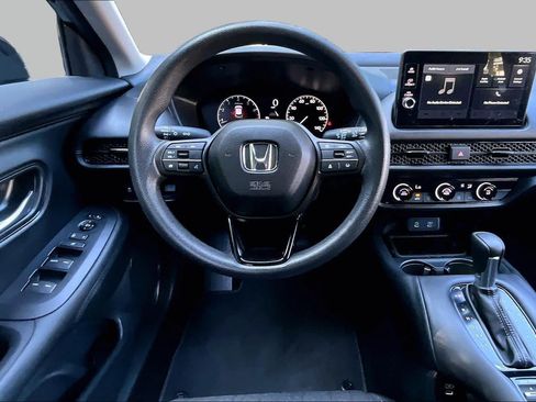 Certified 2026 Honda HR-V LX image 38