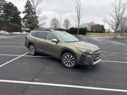 Used 2024 Subaru Outback Touring image 10