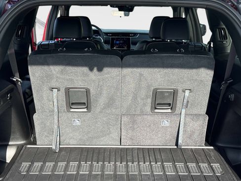 Used 2025 Jeep Grand Cherokee L Altitude image 12