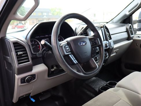 Used 2019 Ford F250 XL w/ Power Equipment Group AWD/4WD image 15
