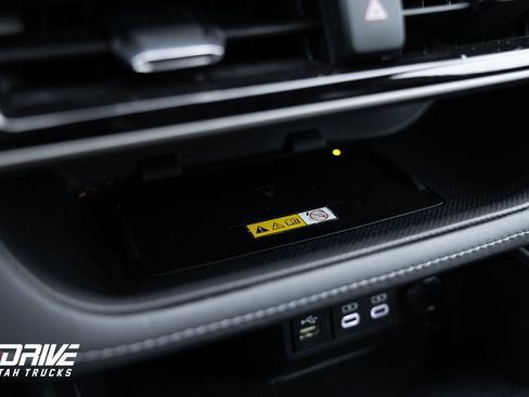 Used 2023 Toyota Highlander XLE image 42