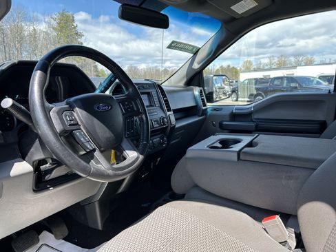 Used 2018 Ford F150 XLT w/ Equipment Group 301A Mid AWD/4WD image 14
