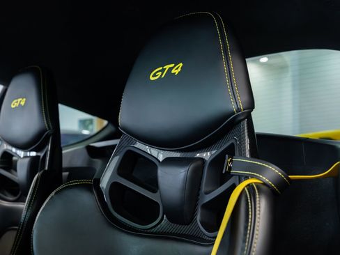 Used 2022 Porsche 718 Cayman GT4 image 18