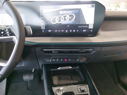 New 2026 Audi Q3 quattro 2.0T AWD/4WD image 21