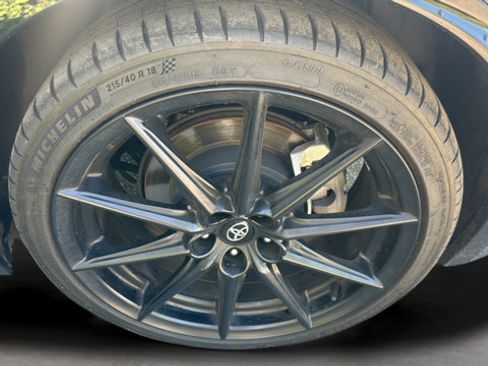 Used 2024 Toyota GR86 Premium RWD image 30