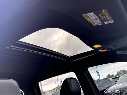 Used 2018 Toyota Tacoma TRD Sport image 13