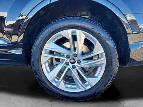 Used 2023 Audi Q7 3.0T Premium Plus image 24