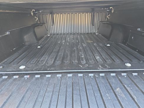 Used 2022 Toyota Tacoma SR w/ SR Convenience Package image 13