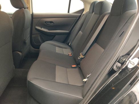 Used 2024 Nissan Sentra SV FWD image 18