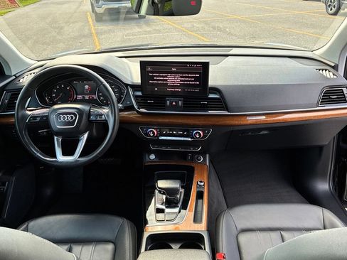 Used 2023 Audi Q5 2.0T Premium w/ Convenience Package AWD/4WD image 44