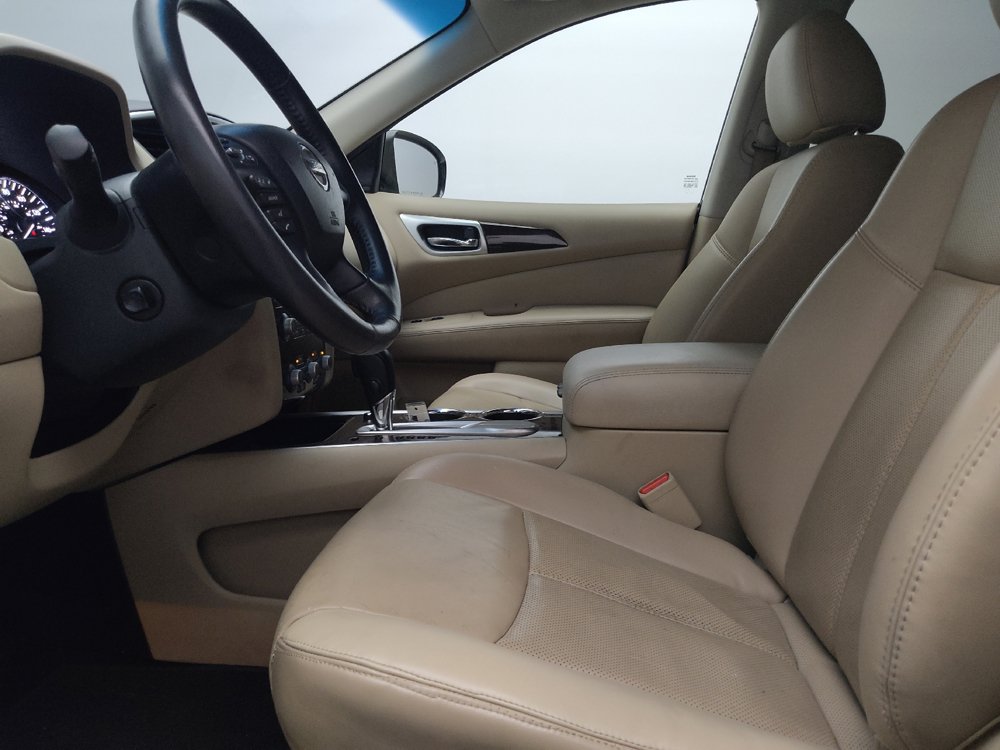 Used 2016 Nissan Pathfinder Platinum FWD image 17