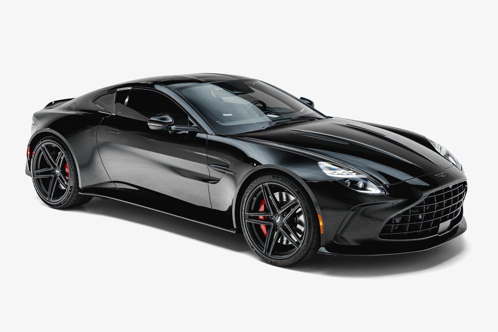 Used 2025 Aston Martin V8 Vantage Coupe RWD image 10