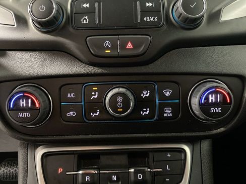 Certified 2023 GMC Terrain SLT AWD/4WD image 18