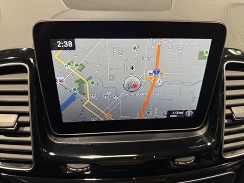Used 2018 Mercedes-Benz GLS 550 4MATIC image 30
